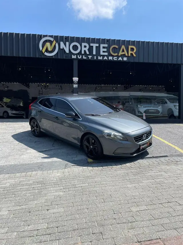 Carro Volvo V40 2014 T4 Dynamic 2.0