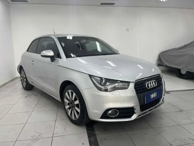 Carro Audi A1 2011 1.4 TFSI Attraction S Tronic