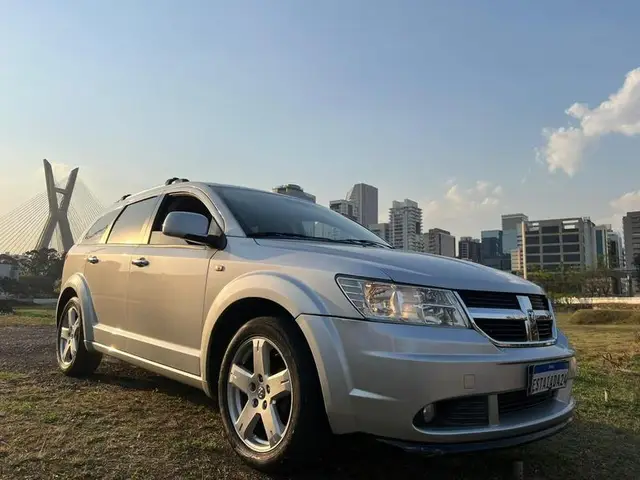 Carro Dodge Journey 2011 RT 2.7