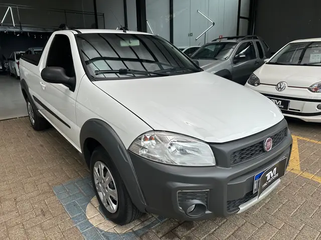 Carro Fiat Strada 2017 Hard Working 1.4 (Flex) (Cabine Simples)