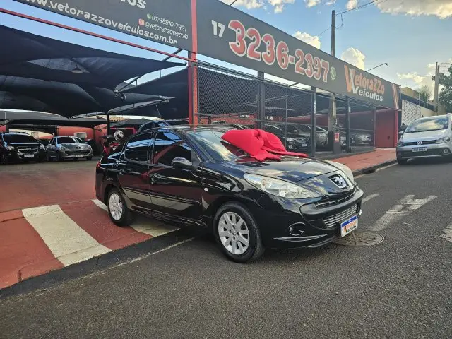 Carro Peugeot 207 2010 Hatch XR S 1.4 8V (flex)