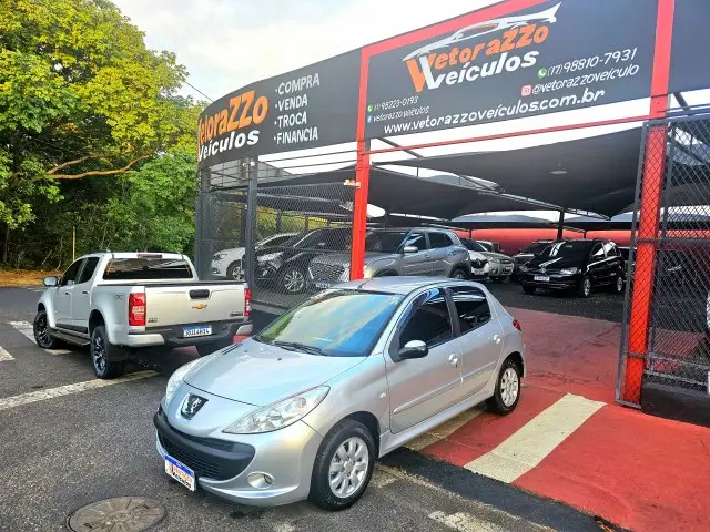 Carro Peugeot 207 2009 Hatch XR S 1.4 8V (flex)