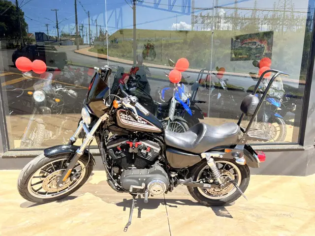 Moto Harley-Davidson Sportster XL 883 2009 Roadster