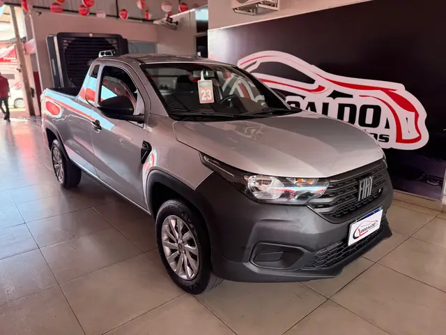 Carro Fiat Strada 2023 Endurance 1.4 Cabine Plus (Flex)