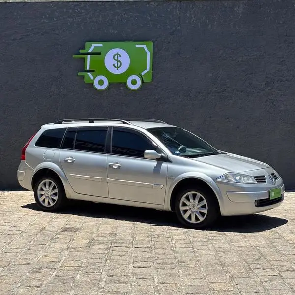 Carro Renault Megane Grand Tour 2011 Mégane Grand Tour Dynamique 1.6 16V (flex)