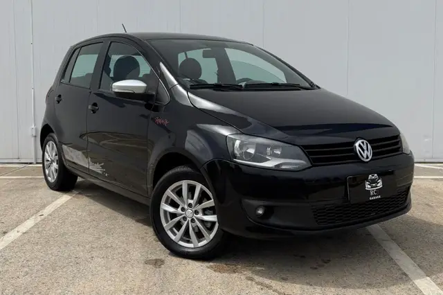 Carro Volkswagen Fox 2014 1.6 VHT Rock in Rio (Flex)
