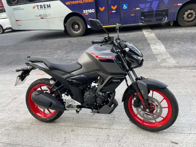 Moto Yamaha Fazer FZ15 2025 Connected