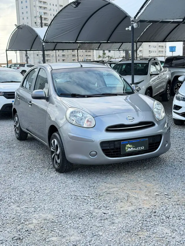 Carro Nissan March 2012 1.0 16V S (Flex)