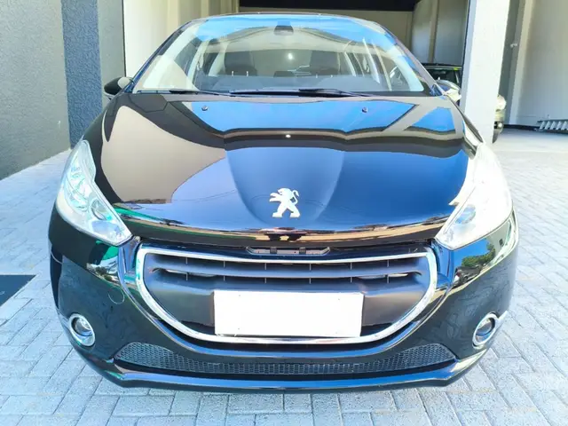 Carro Peugeot 208 2014 Griffe 1.6 16V (Flex)