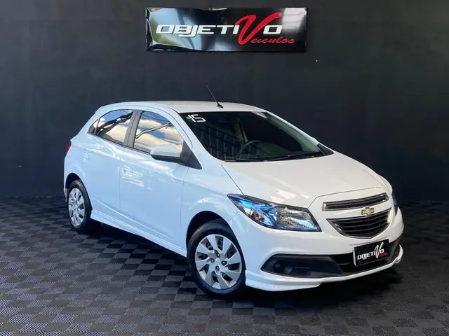 Carro Chevrolet Onix 2015 1.4 LT SPE/4