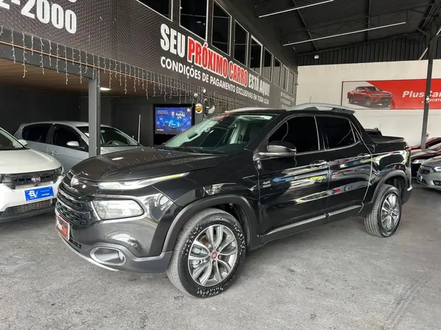 Carro Fiat Toro 2019 Volcano 2.0 diesel AT9 4x4