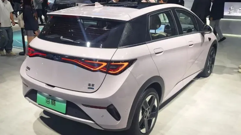 BYD Dolphin mudará na hora certa e uma nova versão seria cartada de mestre