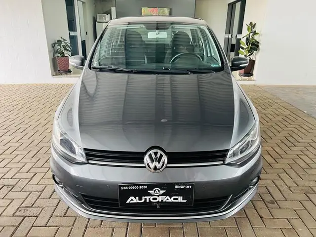 Carro Volkswagen Fox 2018 1.0 MPI Track (Flex)