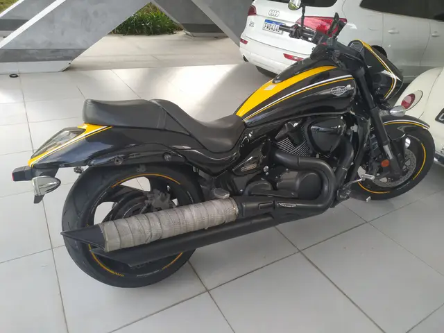 Moto Suzuki Boulevard 2015 M1800 R Boss