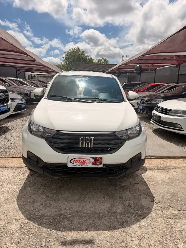 Carro Fiat Strada 2023 Freedom 1.3 CD (Flex)
