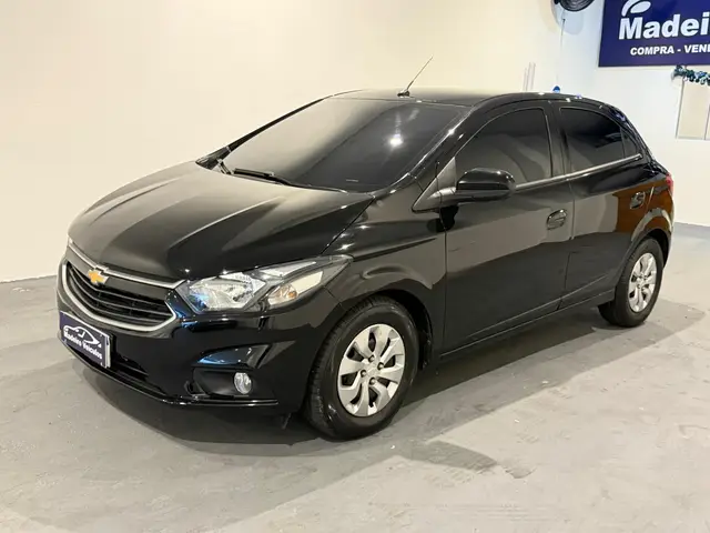 Carro Chevrolet Onix 2019 1.0 LT SPE/4