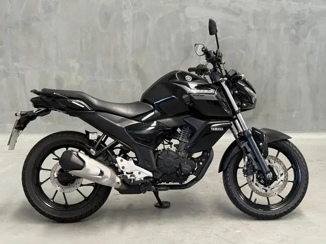 Moto Yamaha Fazer FZ15 2023 ABS