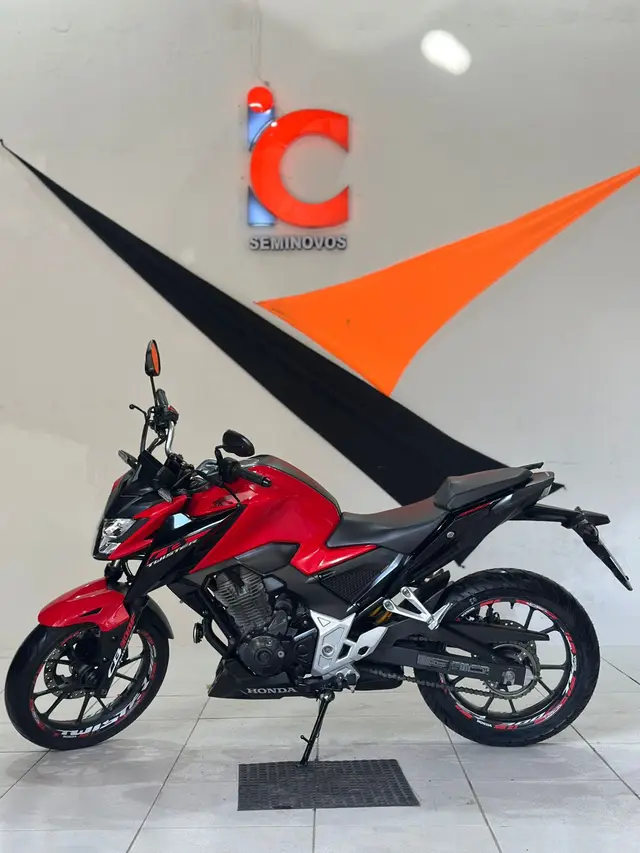 Moto Honda CB 300F Twister 2024 (ABS)