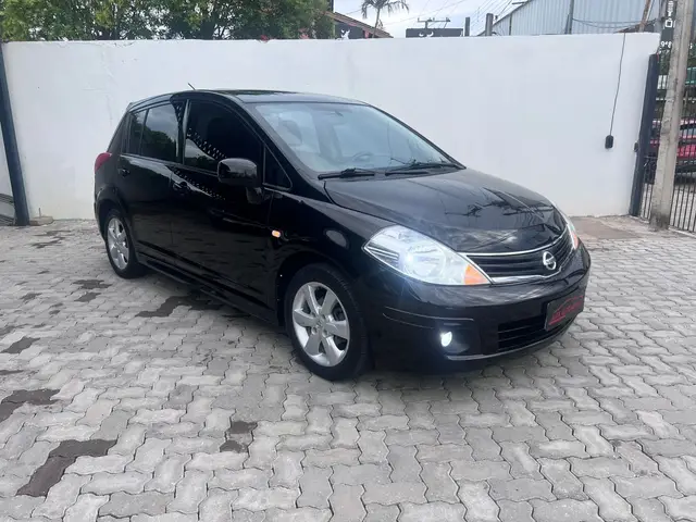 Carro Nissan Tiida 2012 SL 1.8 (flex) (aut)