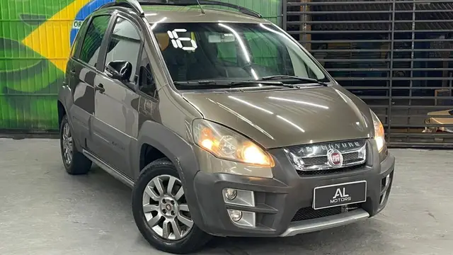 Carro Fiat Idea 2016 Adventure Locker 1.8 (Flex)
