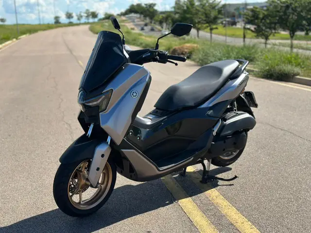 Moto Yamaha NMax 2025 Connected 160 ABS