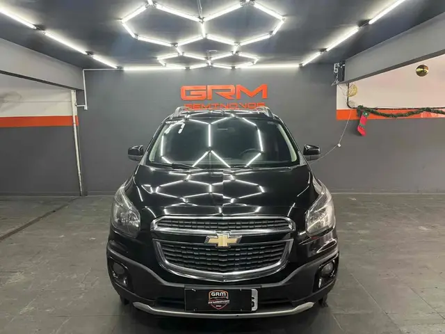Carro Chevrolet Spin 2017 Activ 1.8 (Flex) (Aut)