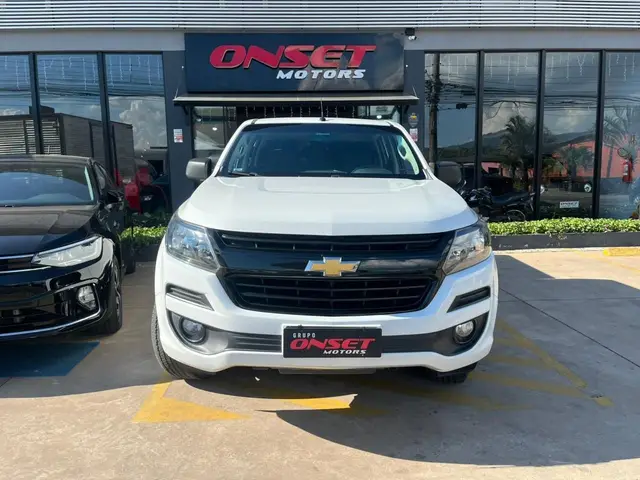 Carro Chevrolet S10 Cabine Dupla 2020 S10 2.5 ECOTEC SIDI Advantage 4x2 (Cabine Dupla)