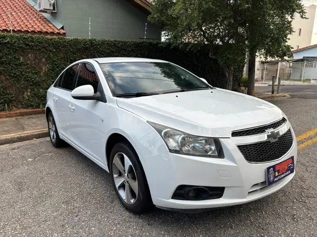 Carro Chevrolet Cruze 2013 LT 1.8 16V Ecotec (Flex)