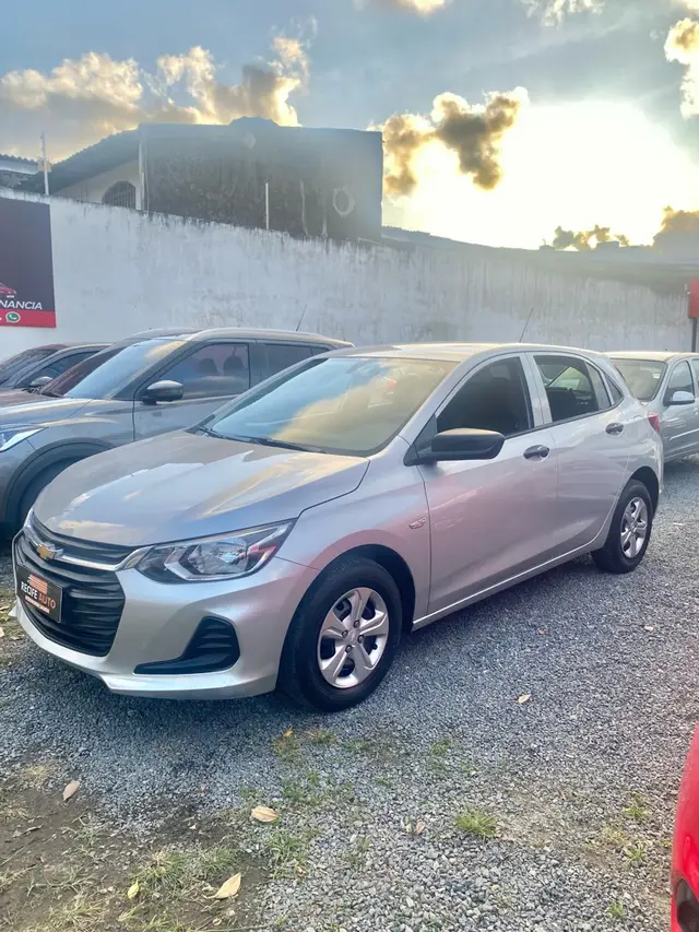 Carro Chevrolet Onix 2022 1.0 (Flex)