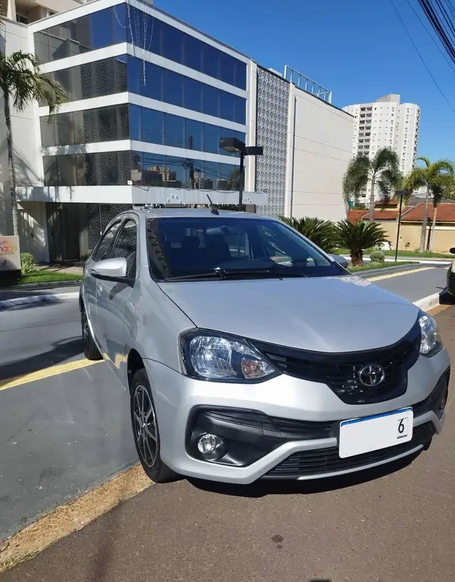 Carro Toyota Etios Sedan 2020 X Plus 1.5 (Aut) (Flex)
