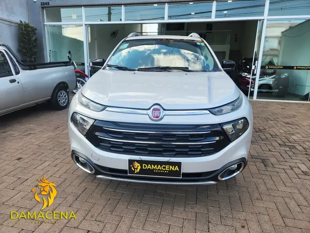 Carro Fiat Toro 2019 Volcano 2.0 diesel AT9 4x4