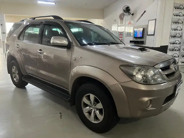 Carro Toyota Hilux SW4 2007 SRV 4x4 3.0 Turbo  (aut)