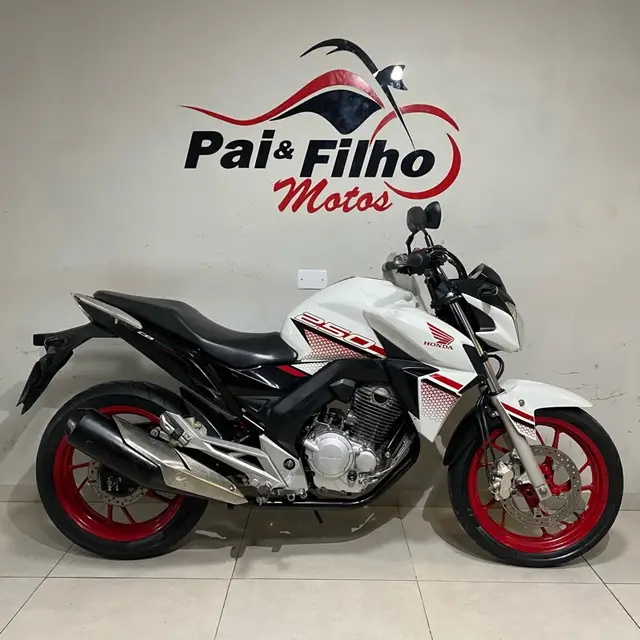 Moto Honda CB 250F Twister 2022 (CBS)