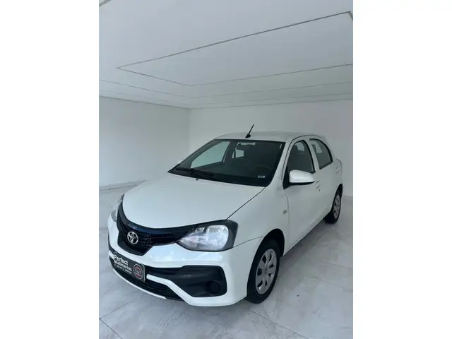 Carro Toyota Etios 2019 X 1.3 (Flex)