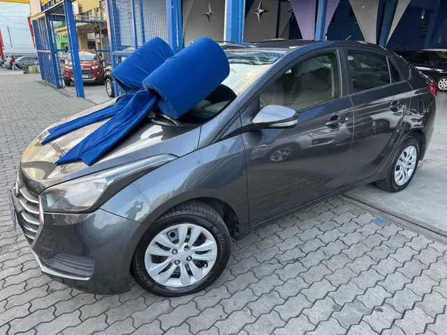 Carro Hyundai HB20S 2017 1.6 Comfort Plus (Flex)