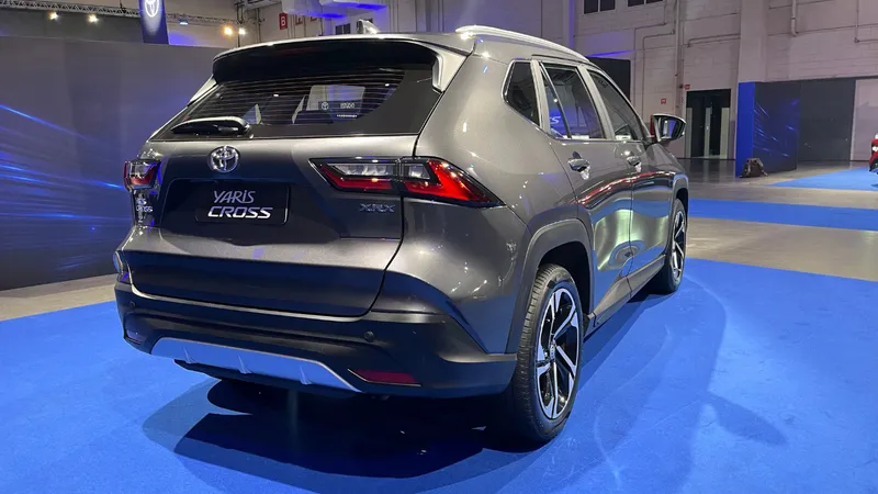 Toyota Yaris Cross mal chegou e terá um importante rival em 2026