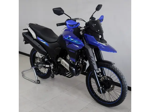 Moto Yamaha XTZ 250 Lander 2025 Connected
