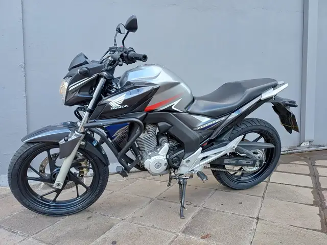 Moto Honda CB 250F Twister 2020 (CBS)