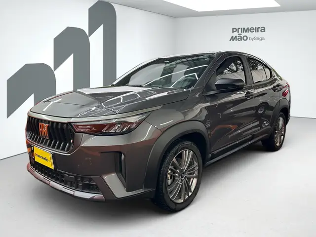 Carro Fiat Fastback 2026 Turbo 200