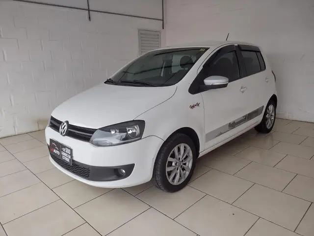 Carro Volkswagen Fox 2014 1.6 VHT Rock in Rio (Flex)