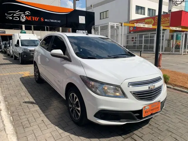 Carro Chevrolet Onix 2015 1.4 LT SPE/4