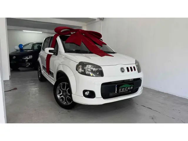 Carro Fiat Uno 2013 Sporting 1.4 8V (Flex) 4p