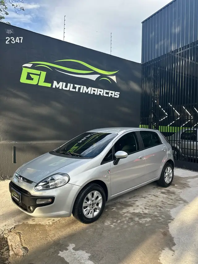 Carro Fiat Punto 2013 Attractive 1.4 (Flex)