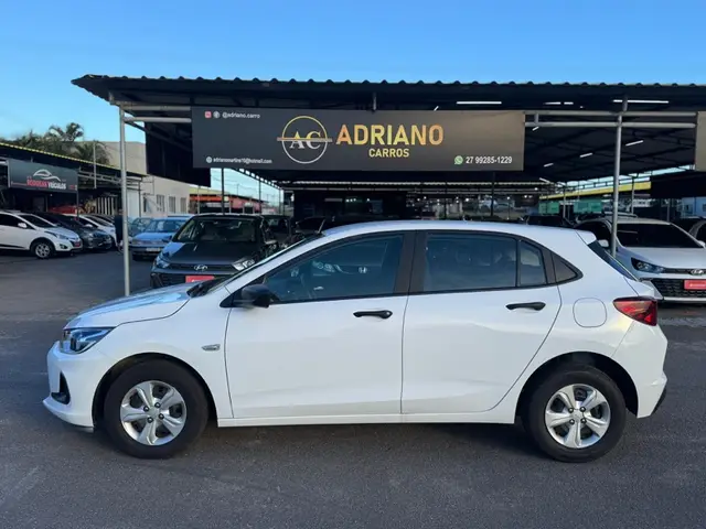 Carro Chevrolet Onix 2024 1.0