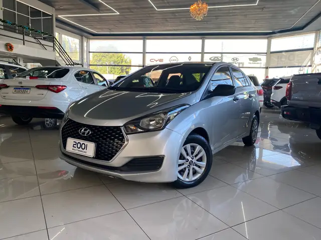 Carro Hyundai HB20S 2019 1.0 Unique (Flex)