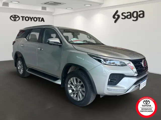 Carro Toyota SW4 2024 SRX 2.8 Turbodiesel 4x4 (Aut.) (7 Lugares)