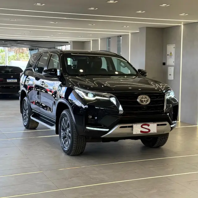 Carro Toyota SW4 2022 SRX 2.8 turbodiesel 5L 4x4 (Aut)