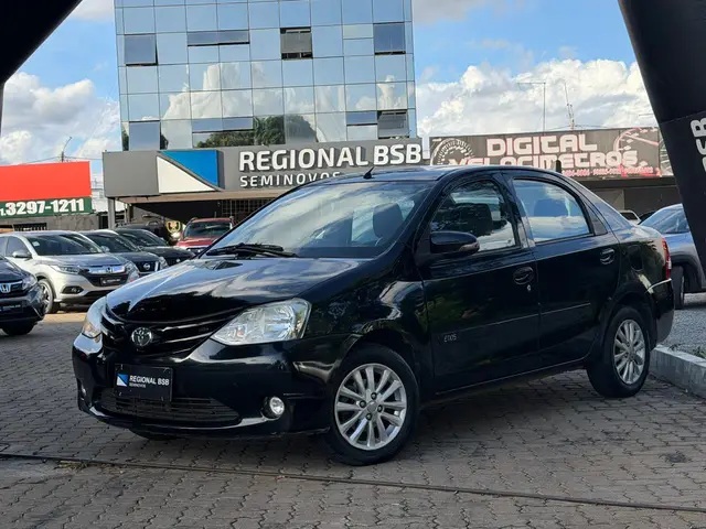 Carro Toyota Etios Sedan 2015 XLS 1.5 (Flex)