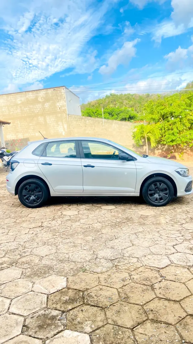 Carro Volkswagen Polo 2025 Track 1.0 Flex 12V 5p