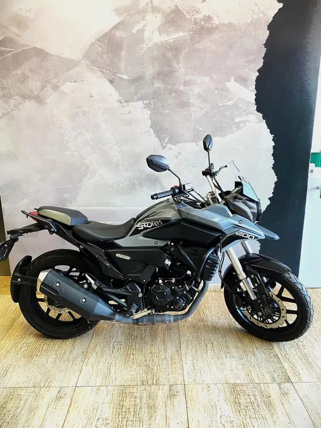 Moto Shineray Storm 200 2025 EFI